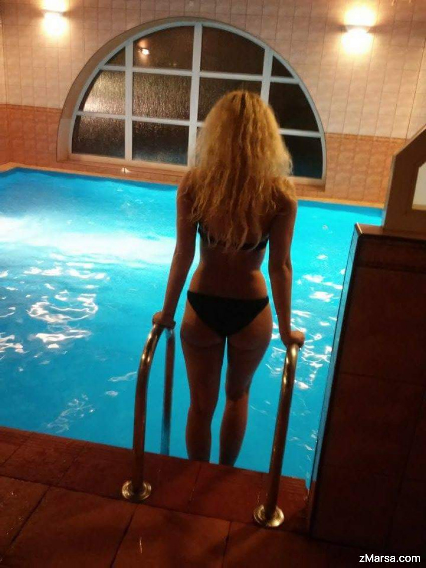 Zdjęcie Blondasek na basenie
